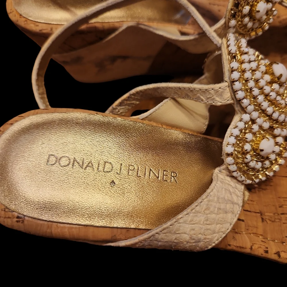 Donald J Pliner Geezi-ZI Sandals Size 10